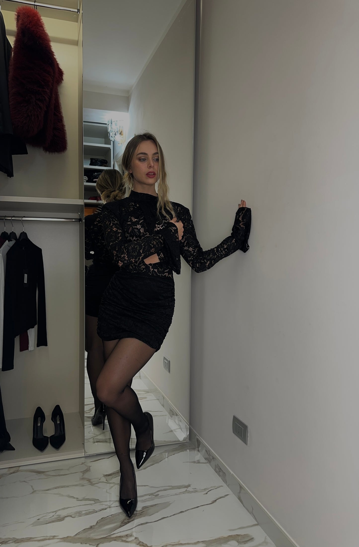 mini dress in pizzo