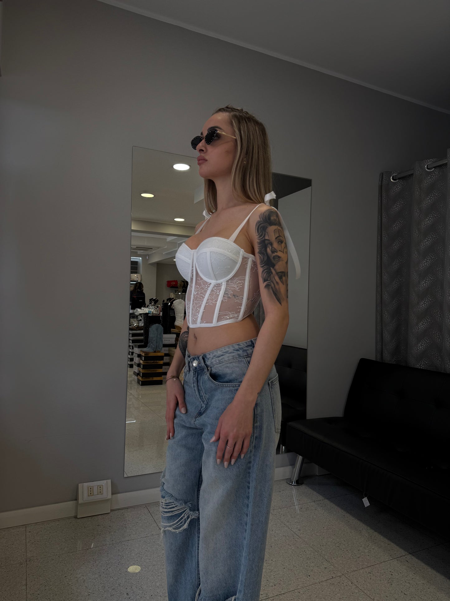corsetto in pizzo bianco