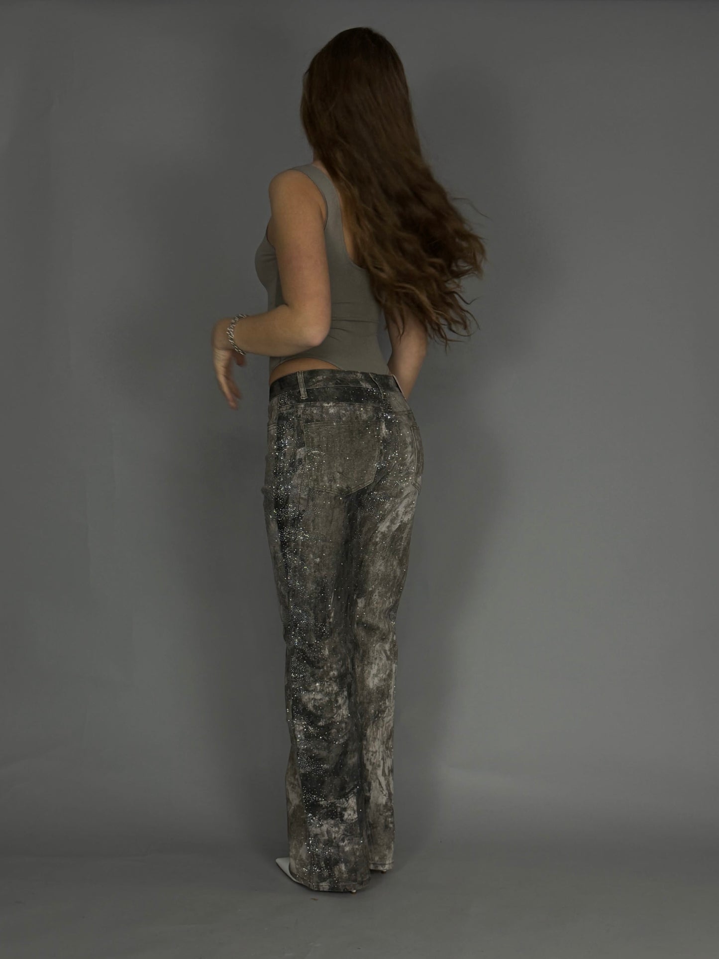 jeans fumé con swarovski