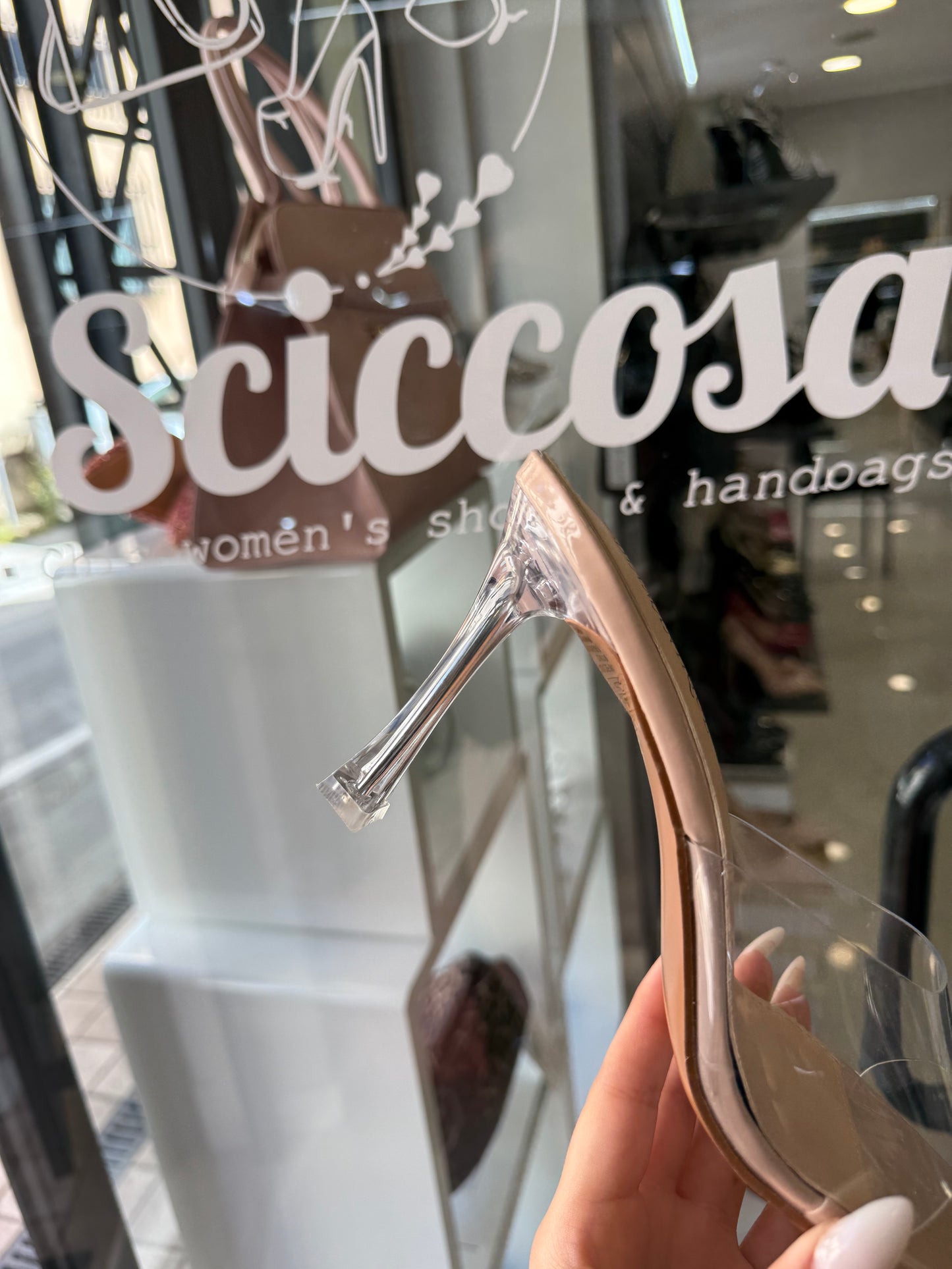 ciabatta trasparente con tacco