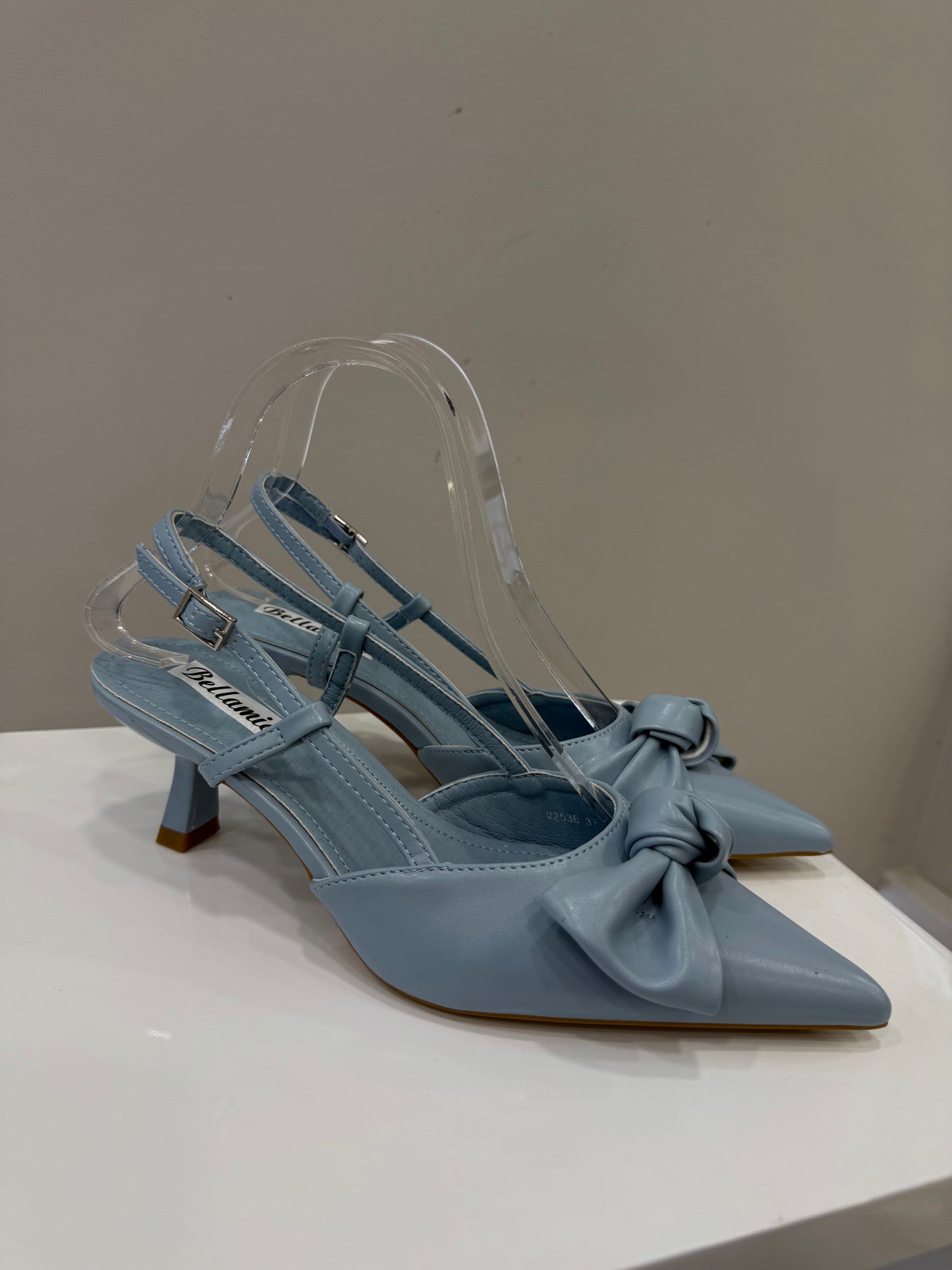 decolleté celeste flock