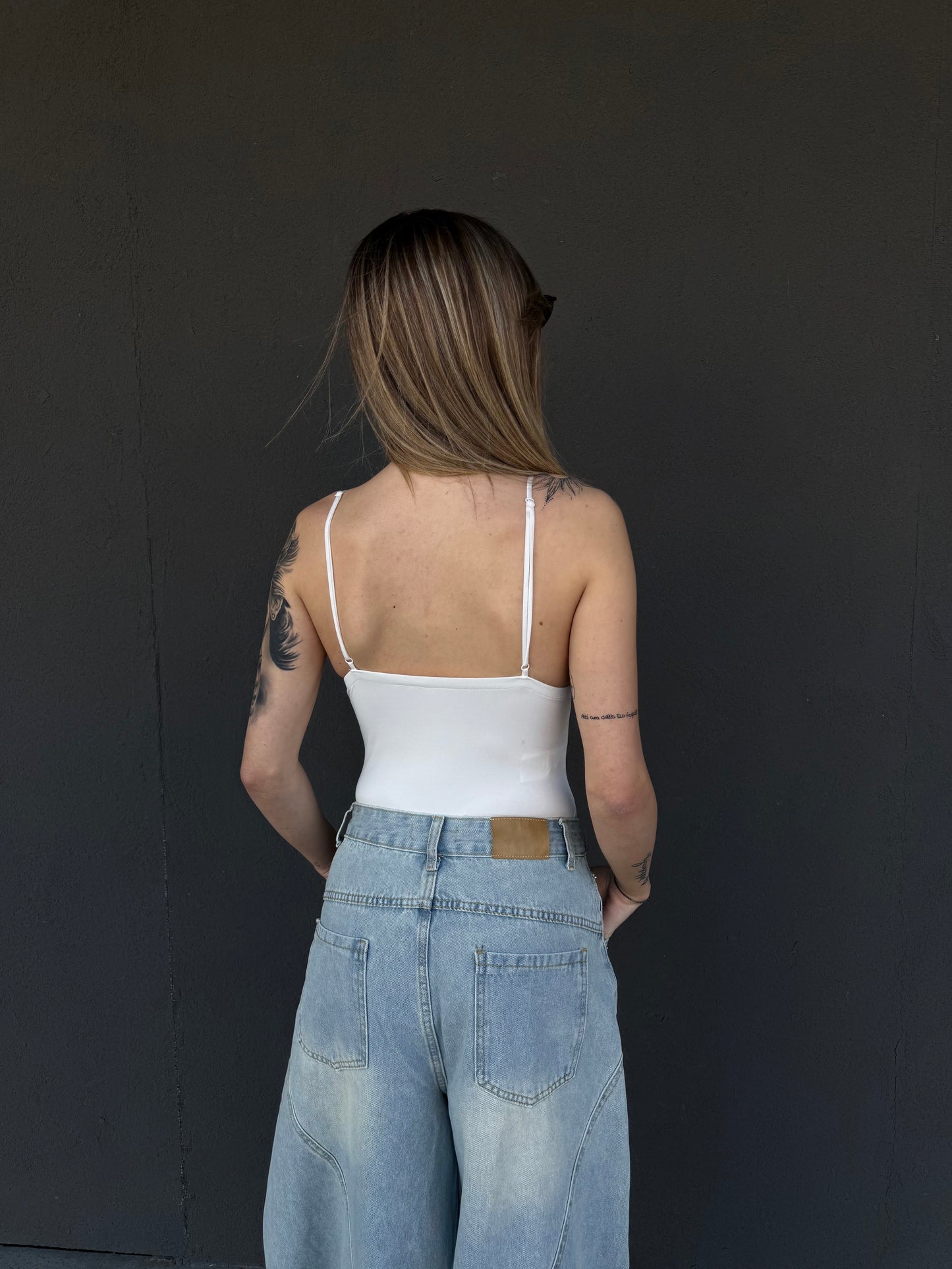 body TRIANGLE bianco