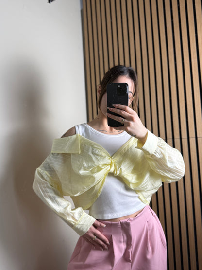 canotta con camicetta CLOÈ gialla