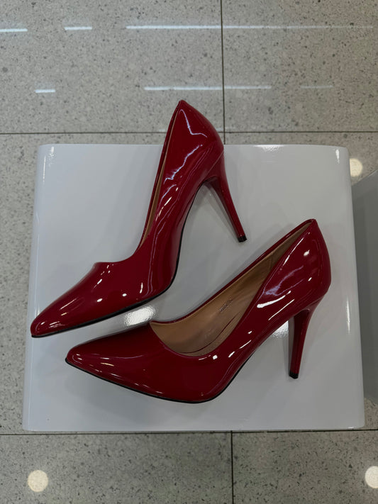 decolleté lucido rosso