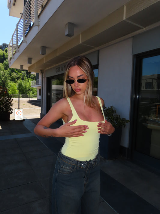 body super aderente tutti i colori