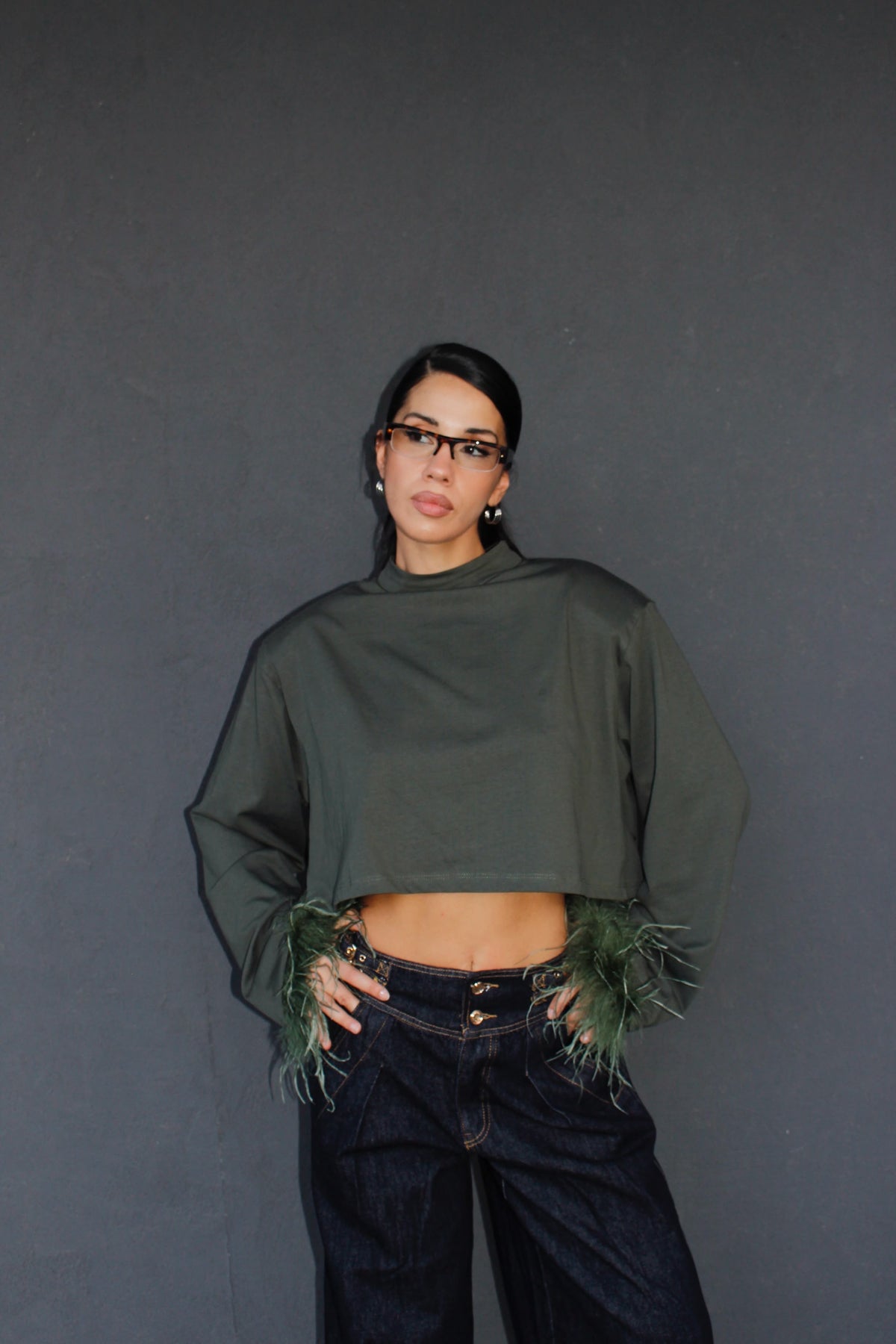 shirt PRIME con piume verde