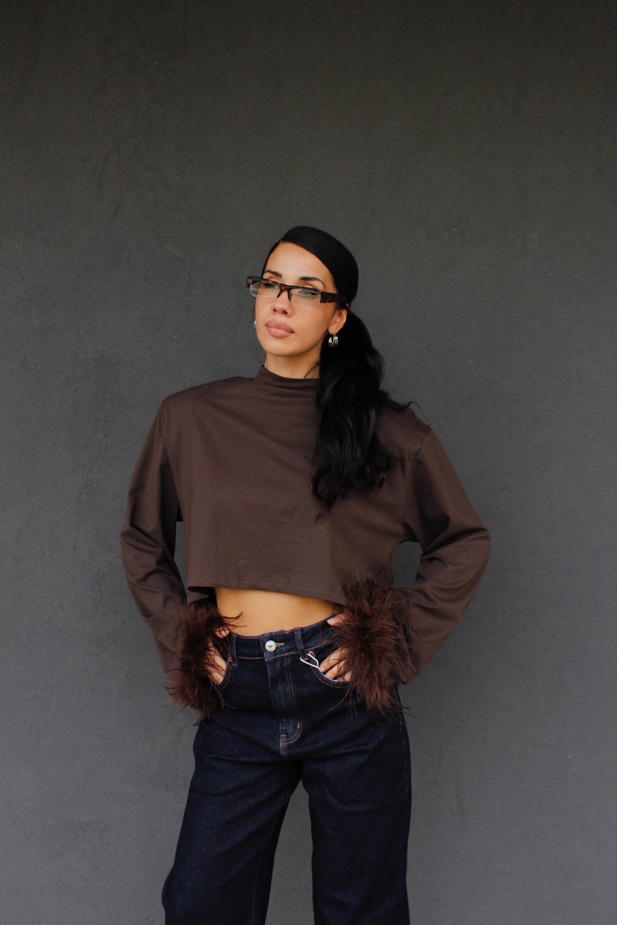 shirt PRIME con piume marrone