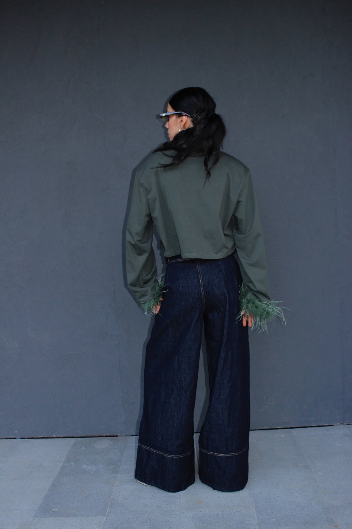 shirt PRIME con piume verde