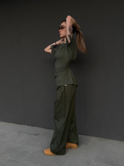 pantaloni in cotone verde militare