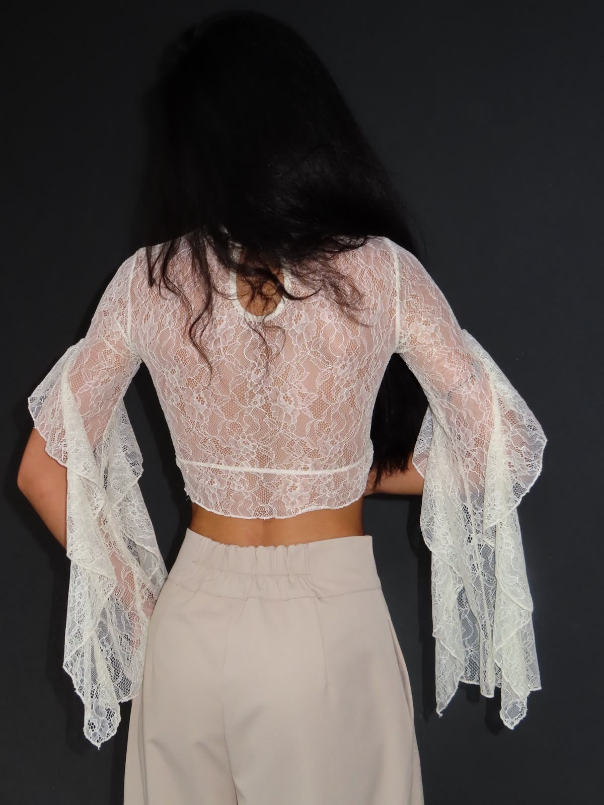 top Alexi bianco