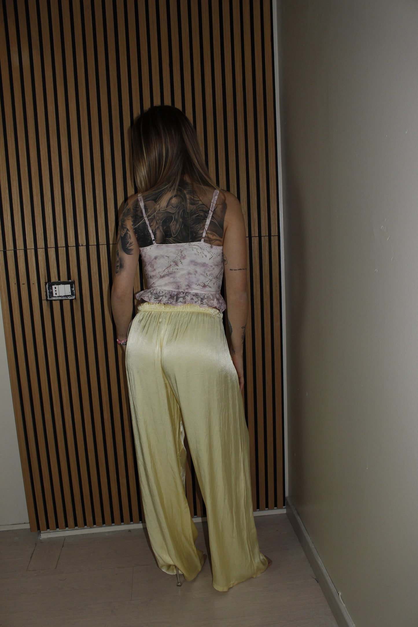 pantalone SATIN giallo pastello