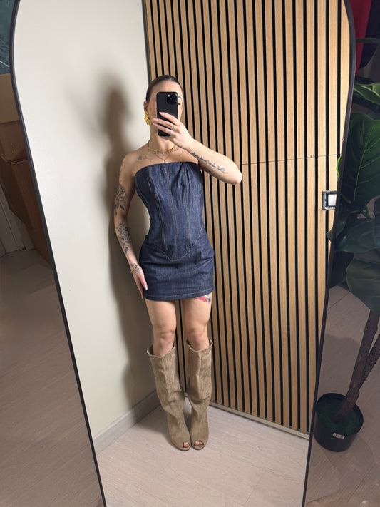 dress DOLL