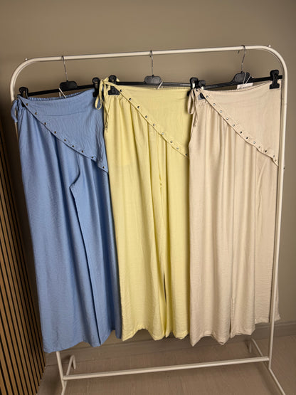 pantalone/set borchie